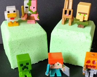 Minecraft Bath Bomb with Toy Inside