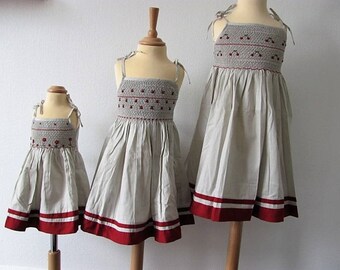 Dress Smocke at ramp handmade new