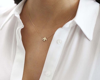 14k Gold Necklace/ Swallow Necklace/ Single Bird Necklace/ Flying Bird Charm Necklace/ Graduation Gift