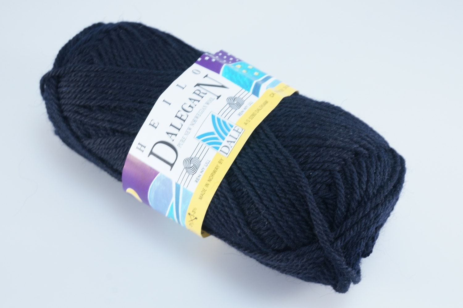 Heilo wool yarn by Dale of Norway 4 skeins available Color