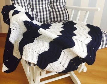 Chevron Baby Blanket, Crochet Baby Blanket, Baby Blanket, Baby Boy Blanket in NAVY BLUE and WHITE