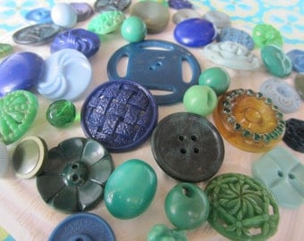 Vintage Buttons - Cottage chic mix of blue, and green lot of 50 old and sweet(jan 154-17)