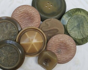 Vintage Buttons - Cottage chic mix of green and tan lot of 8 old and sweet(feb206 17)