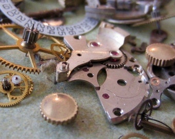 Vintage WATCH PARTS gears - Steampunk parts - x48 Listing is for all the watch parts seen in photos