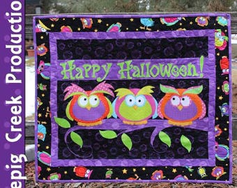 Halloween Hooters Wall Hanging