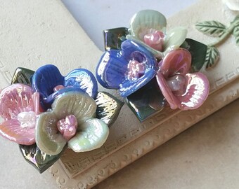 23 mm Two Holes and Flat Back Porcelain Cluster Roses (t.g)