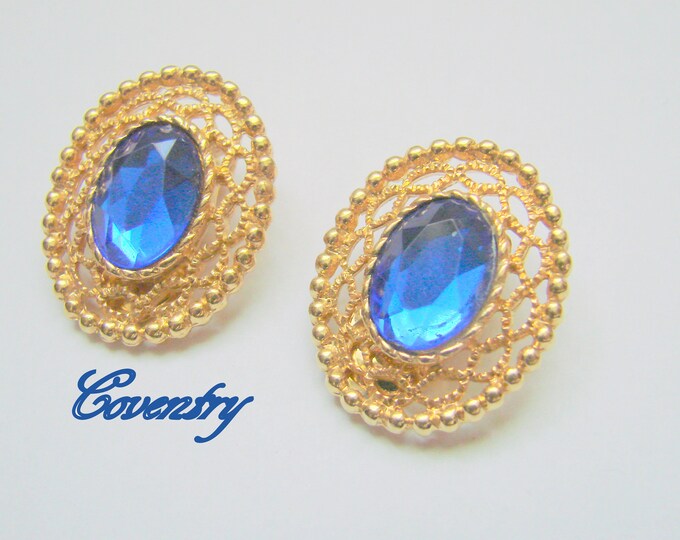 Vintage Sarah Coventry Sapphire Blue Earrings / Designer Signed / Clip Earrings / Textured Goldtone / Jewelry / Jewellery