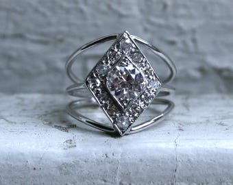 Unique Vintage 14K White Gold Diamond Ring Engagement Ring - 0.79ct.