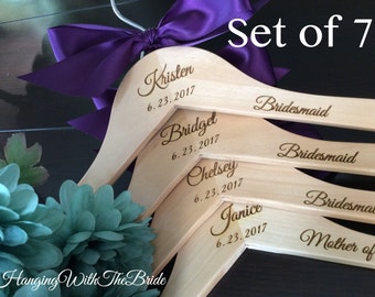 Bridal hanger, Wedding dress hanger,Custom Bridal Hangers,Bridesmaids gift, Wedding hangers with names,Custom made hangers
