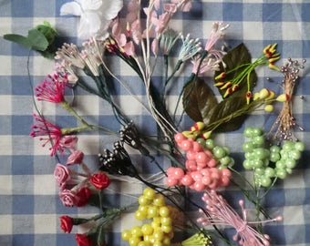 millinery floral stamens lot vintage stamens floral centes leaves tiny roses