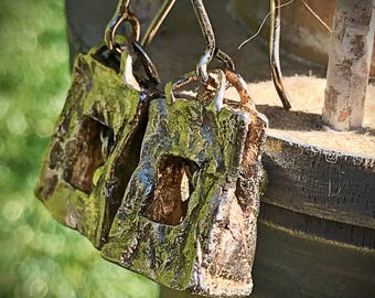 Bags shopping Sterling Silver earrings. Earrings silver bags buy. Silver earrings, paper bags.