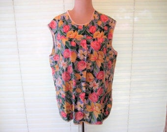 Floral apron top, spring flowers, pink tulips, yellow daffodils, tunic apron, craft apron, country apron, large to extra large, 48" bust