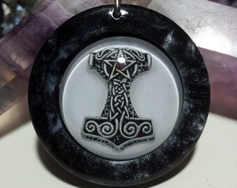 Mjölnir (Thor's Hammer) Pendant with Pentacle in Black Pearl Resin + Free Shipping Worldwide, Mjölnir Jewellery, Mythological Jewelry