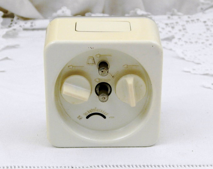 Working Vintage Mid Century Kiple Mechanical Alarm Clock from Eastern Europe, Czechoslovakia Retro Wind-up Clock, European Time Piece