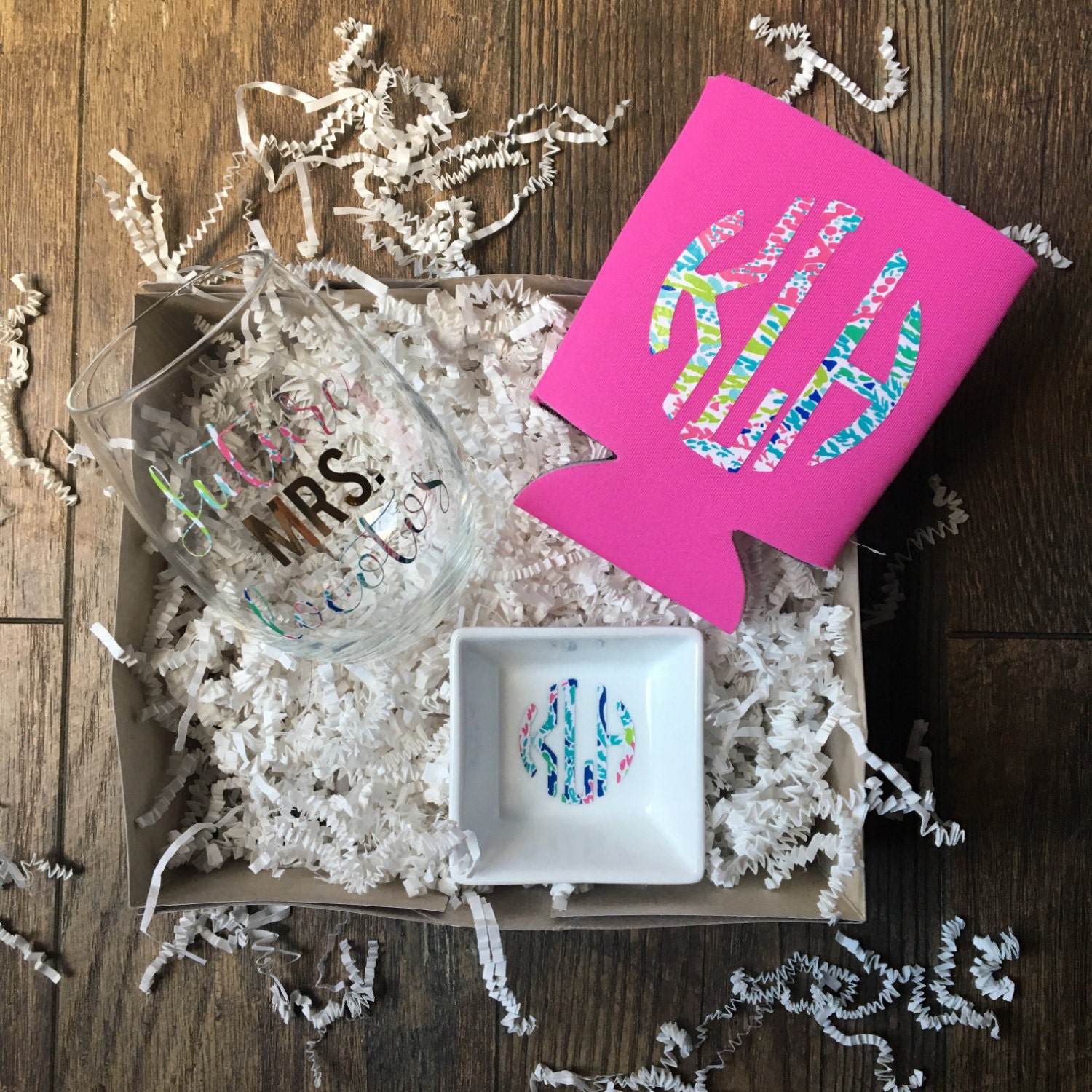 Preppy Engagement Gift Set // Lilly Inspiredu i