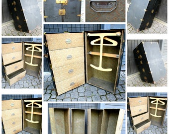 Antique Steamer Trunk or Wardrobe, Fold Out Wardrobe, Original Hangers, 4 Drawers, Travel Trunk, Great Condition, 1920s