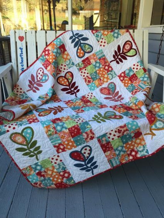 primitive-quilt-pattern-hearts-a-flutter-applique-quilt