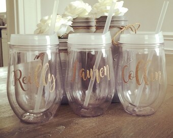 Personalized Wine Tumbler with glitter, Stemless Acrylic Wine Tumbler, Bridesmaid Gift, Bev2go, Custom Monogrammed Tumbler, Bachelorette Par