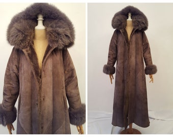 Off 10% Vintage sheepskin coat, eco suede / eco fur brown winter sheepskin coat, Natural fox fur trim, trapeze silhouette ,size S/М