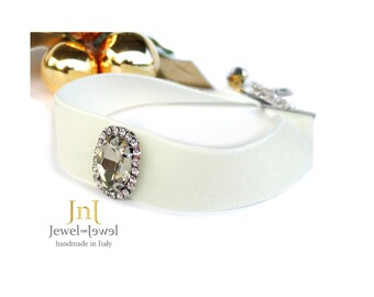 Choker necklace, Clear Velvet Choker and strass. Beautiful light point on velvet.Elegant Unique cream jewelry.Trendy jewelry, collar fashion