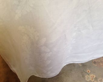 Linen Damask Tablecloth