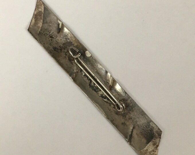 Storewide 25% Off SALE Vintage Hand Arbeit Sterling Silver Modernist Elongated Brooch Pin Featuring Raised Ripple Design