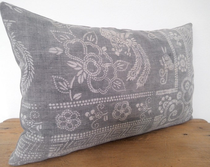 12"x 20" Vintage Chinese Batik Pillow Cover, Miao Batik Gray Pillow Case, Boho Throw Pillow, Ethnic Costume Textile Cushion Cover