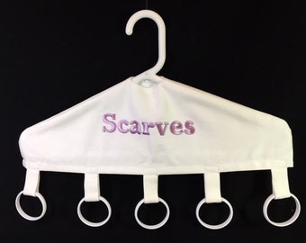 Scarf hanger