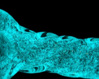 Glow Frost Double Twist Glass Pipe * Glow in the Dark Pipe * Glass pipes * Pipes * Glow * Thick Glass Pipe * USA * Inside Out