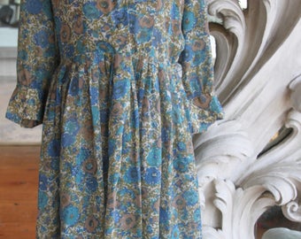 Vintage 1950s - 1960s Lightweight Semi-sheer Floral Shirtwaist Dress 40 Bust