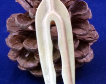 Vintage Rogers Clean-Grip Boy Clothespin (white), 1950s
