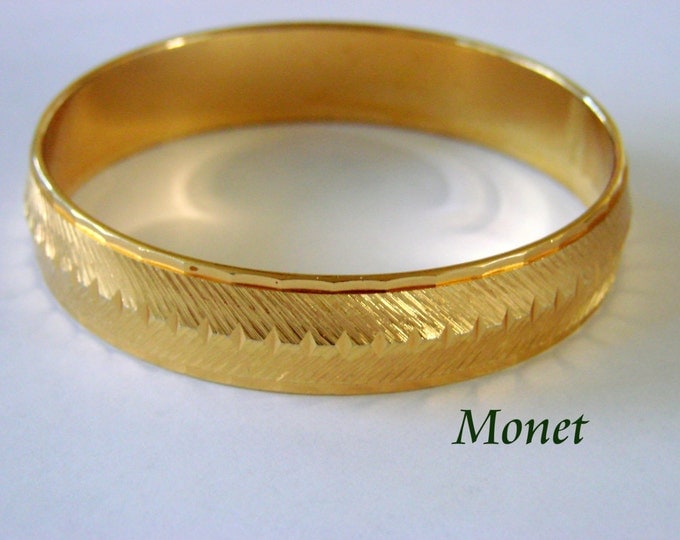 Vintage Diamond Cut Goldtone Monet Bangle Bracelet Designer Signed Jewelry Jewellery