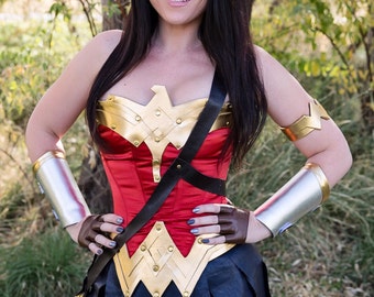 New Wonder Woman Corset in CLASSIC COLORS