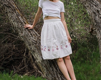 Handstiched Cotton Skirt || Vintage 50s Skirt - Colorful Applique Skirt - White Cotton Skirt - High Waisted Skirt - Handmade Cotton Skirt