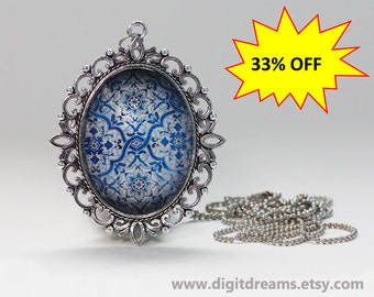 Ma36: Flower Portuguese tile (azulejo) vintage pendant/keychain