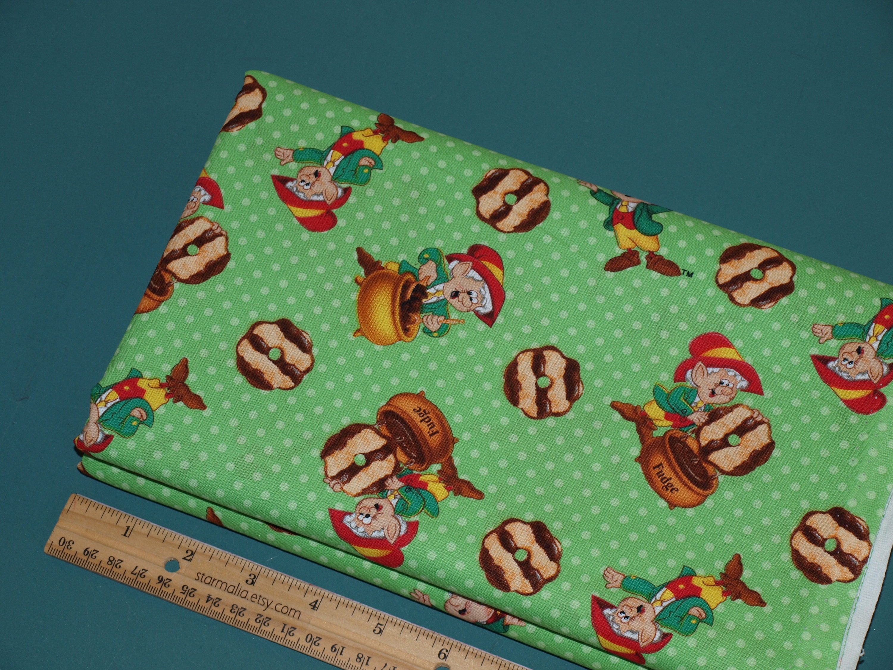 2-75-yards-keebler-elf-fudge-cookies-100-cotton-fabric-new