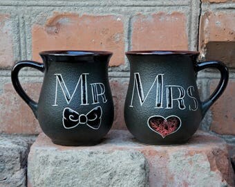 Wedding gift for couple mugs Mr and Mrs mugs His and Hers mugs engagement mug set Bride and groom gift set Ceramic coffee mug Bridal gift