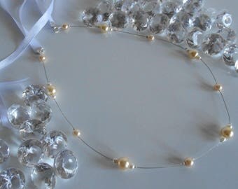 Simple and elegant bridal headband pearls white and yellow