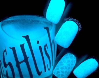 Unique "Bright Blue" Glow In The Dark Blue Nail Polish Full Size 15ml Bottle