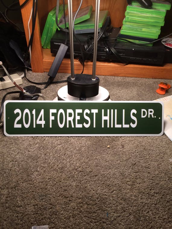 forest hills drive street sign