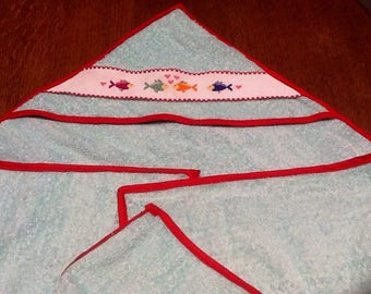Out of bath towel embroidered fish