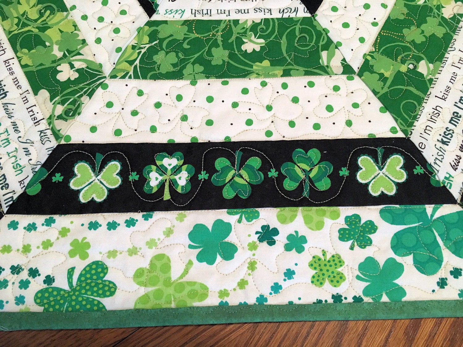st paddys day table topper pattern