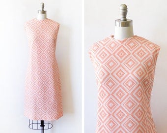 vintage mod dress, 60s mod scooter dress, peach orange and white diamond 1960s shift dress, large l