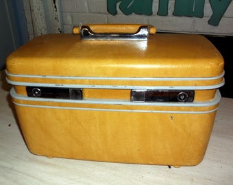 Vintage Mustard Yellow Samsonite Train Case Traincase Suitcase Carry On Luggage 1970's 1980's