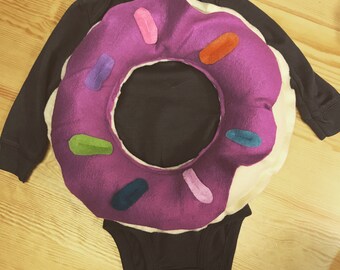Infant donut costume