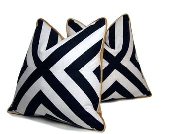 18" B&W X Pattern Pillow with Gold Velour Backing