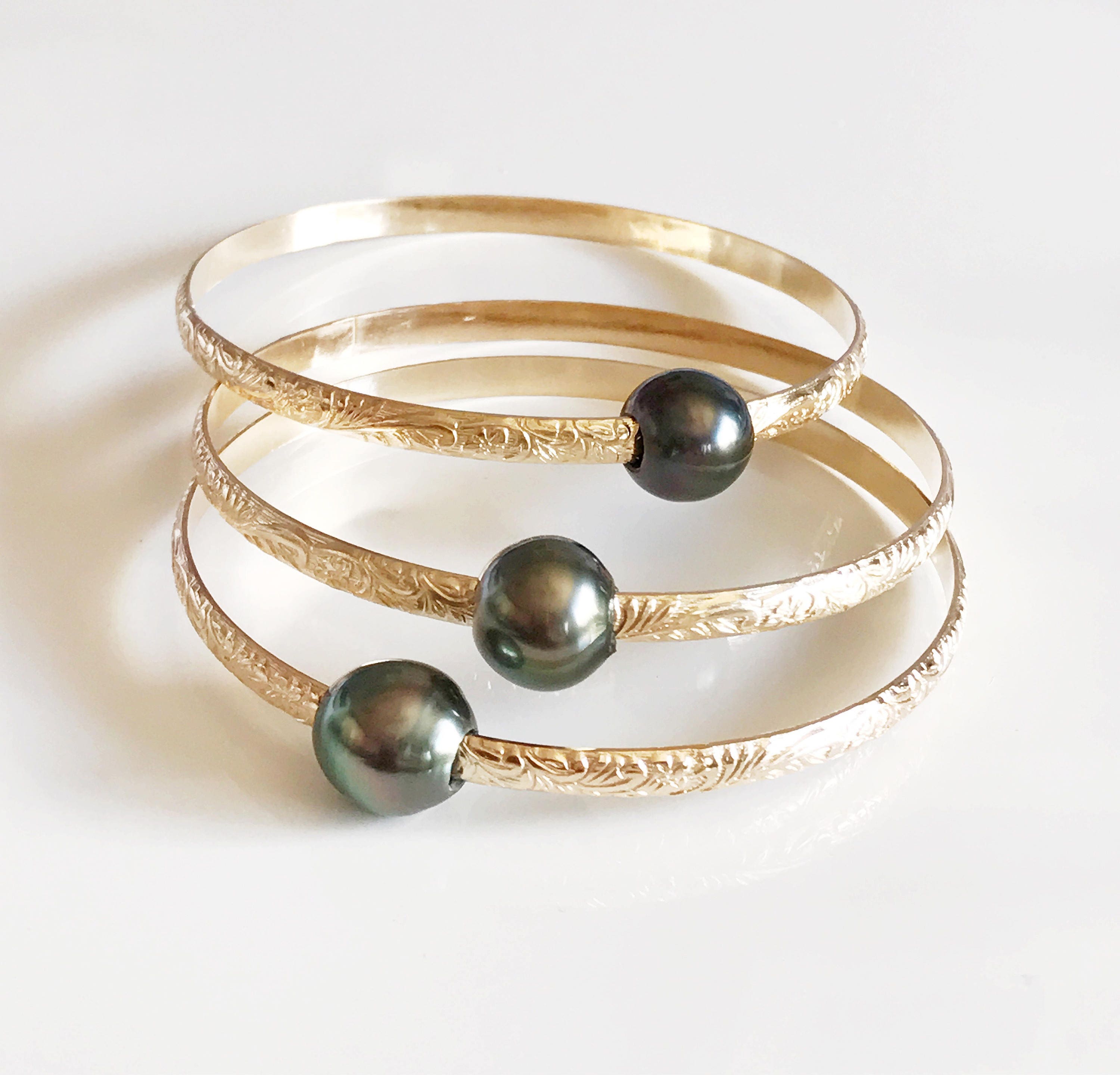 Bangle Alii Heirloom bangle Hawaiian pearl bangle
