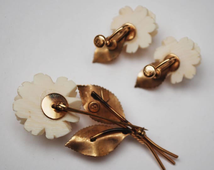 White Celluloid flower Brooch and earring set - Signed Van Dell - 12 kt gold filled -rose floral