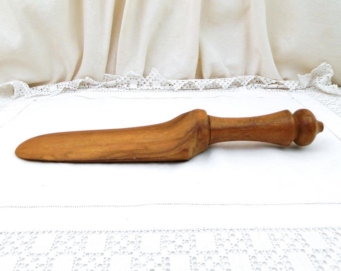 Large Vintage Wooden Spatula / Pizza Slice, Retro French Kitchenware / Bakeware, Kitchen Decor, Serving Utensil Made of Wood from France