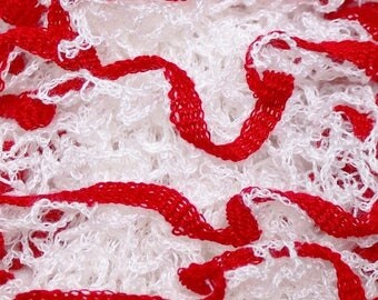 NEW model: Scarf ruffle white edge Amor Red